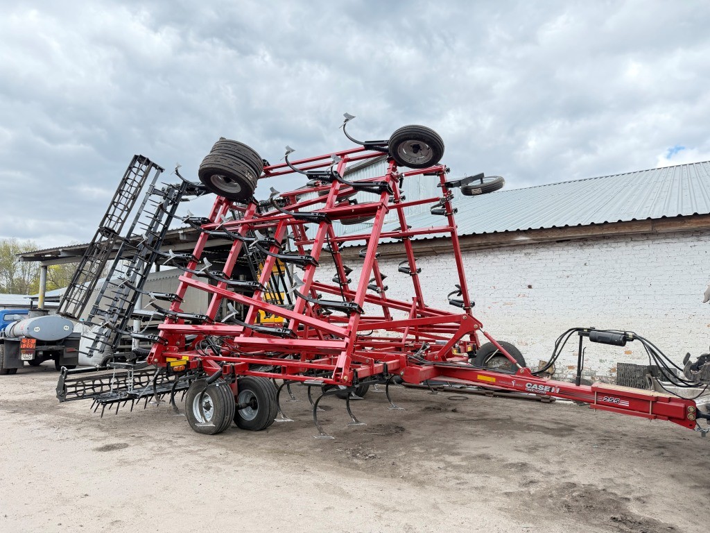 Культиватор Case IH Tiger-Mate 255 у роботі: три господарства про продуктивність, якість обробітку та роботу у складних умовах 